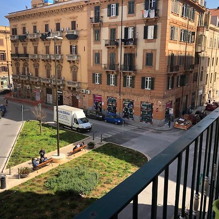 Al Teatro Biondo Guest House Palermo Exterior photo