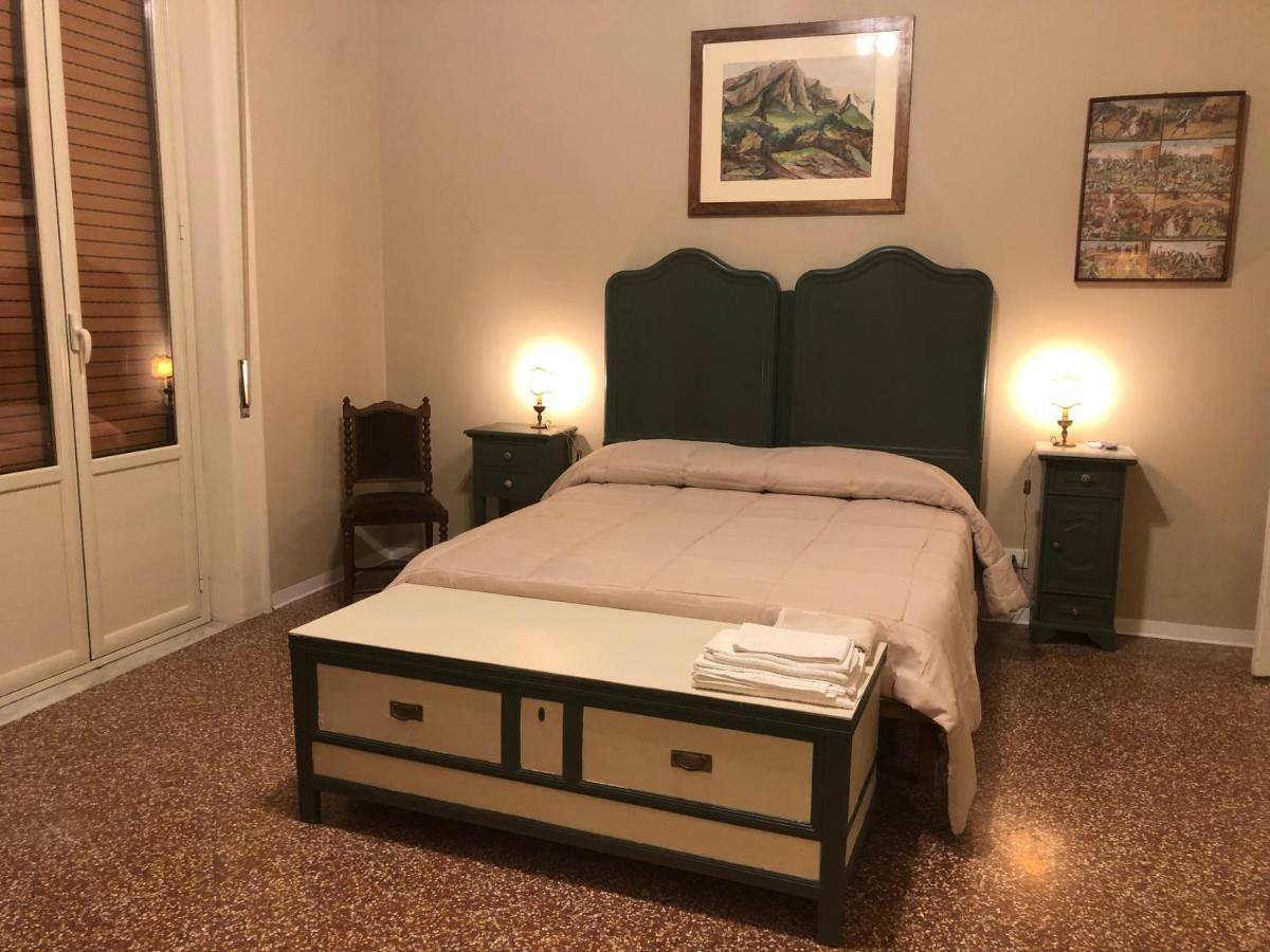 Al Teatro Biondo Guest House Palermo Exterior photo